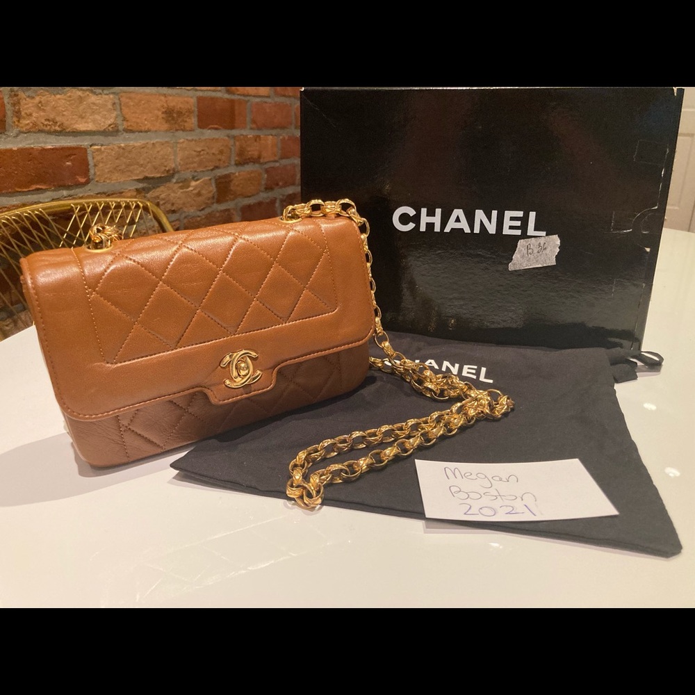 Chanel mini